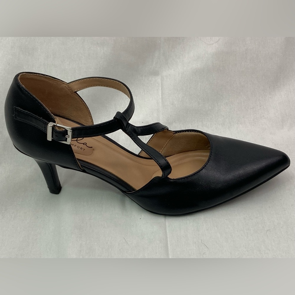 Abella Black 2.75” heel Strappy Pumps